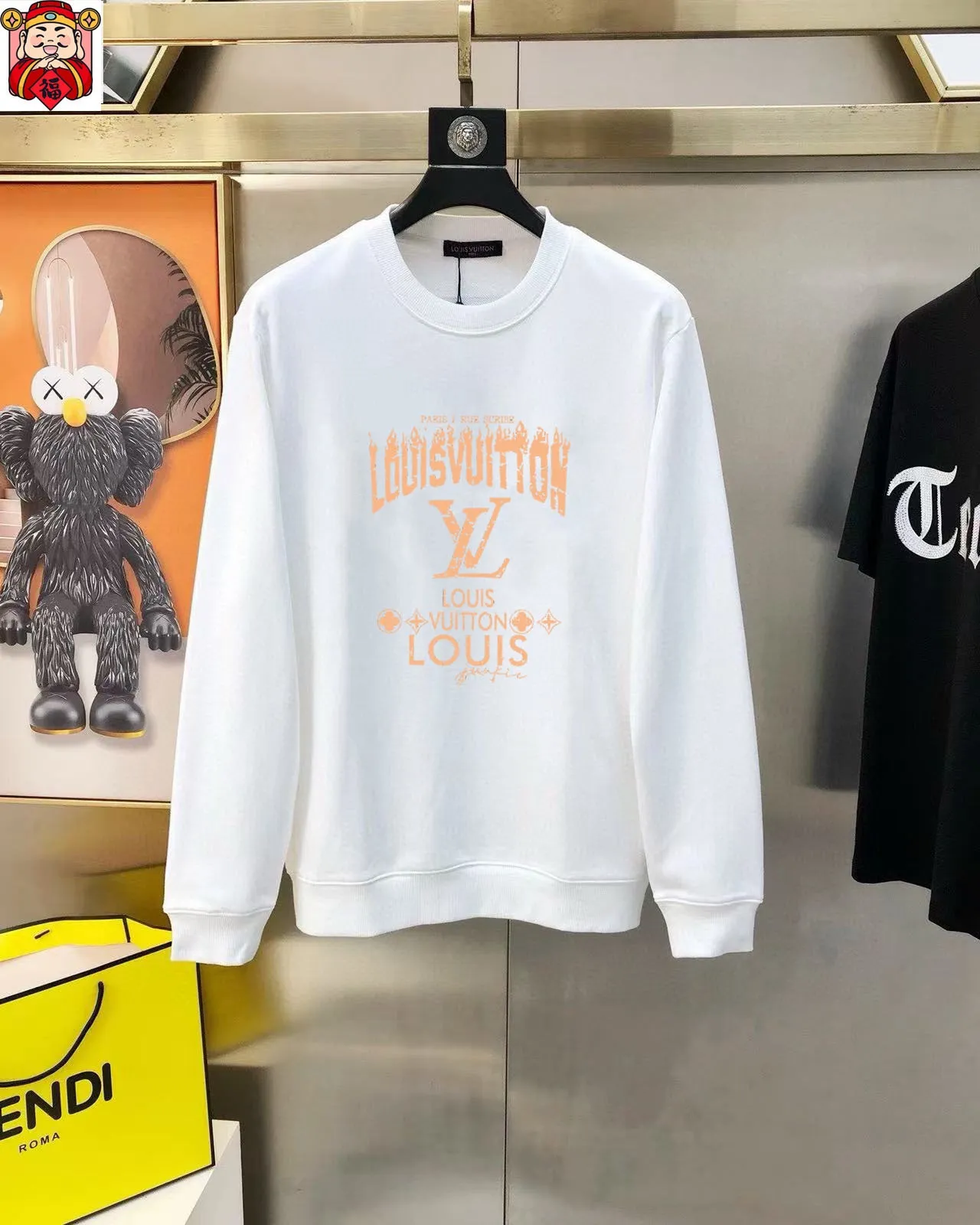 🅿️220 brand [LV Louis Vuitton] (good news for fat people) 2025ss autumn latest long-sleeved round-neck sweatshirt, on sale simultaneously on the official website. Refreshing and breathable. Made of top Tencel Roman. Comfortable and soft. 3D three-dimensional clarity. Super fashion sense. Great for gifting and keeping for yourself. Size: M-5XL (can wear up to 220 pounds)